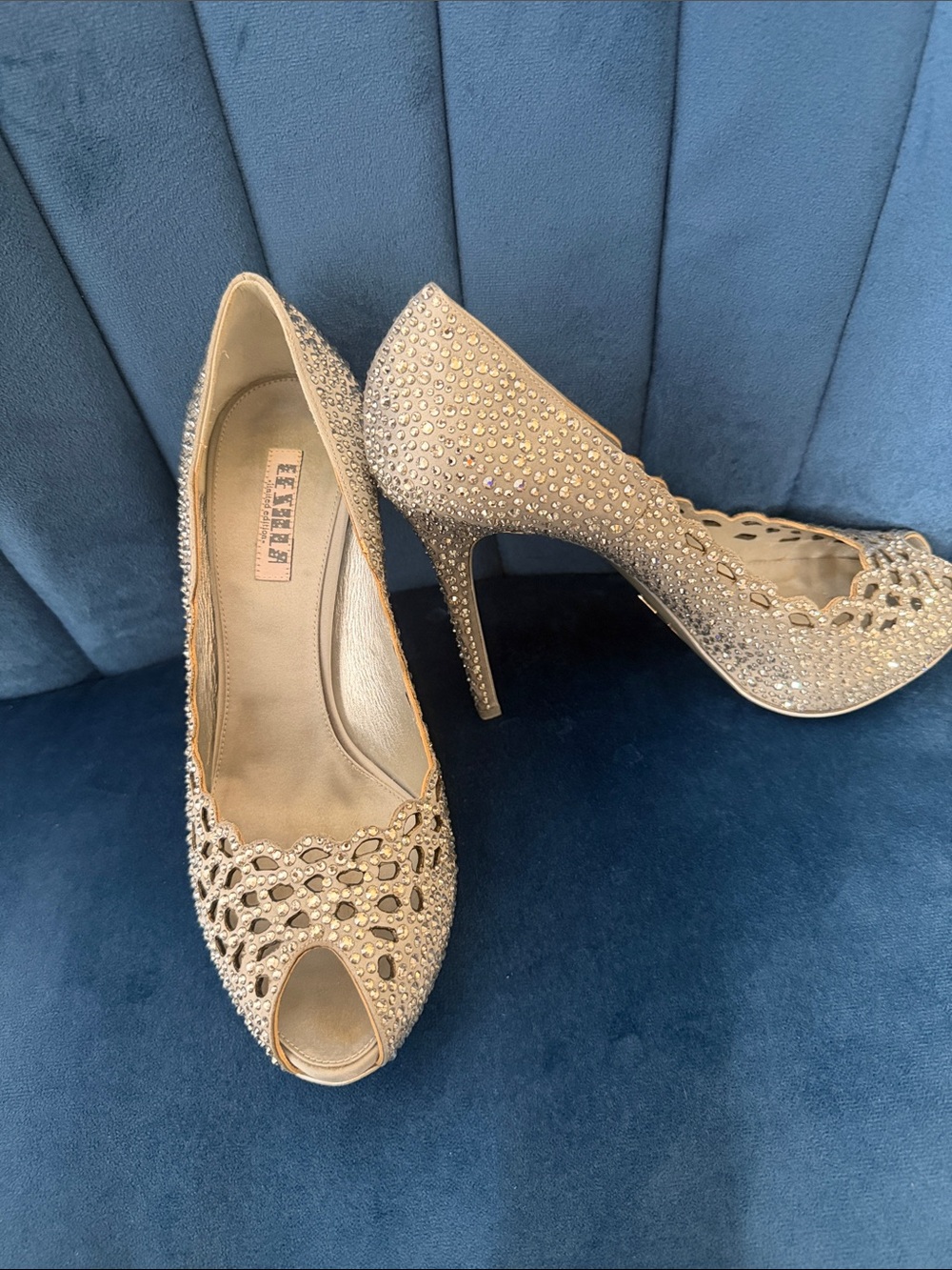 LE SIlLA Limit Edition crystal Pumps  Peep-Toe High Heels in Champagne